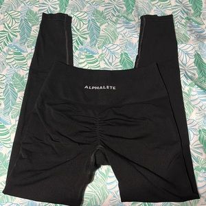 ALPHALETE Amplify leggings in Black